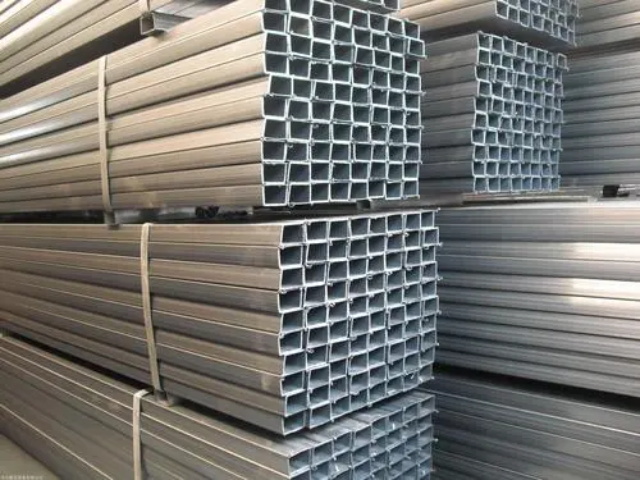 新河镀锌无缝方矩管